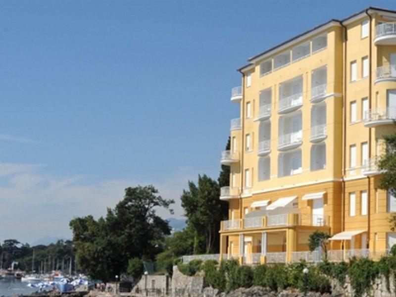 Remisens Premium Villa Ambasador Opatija Bagian luar foto