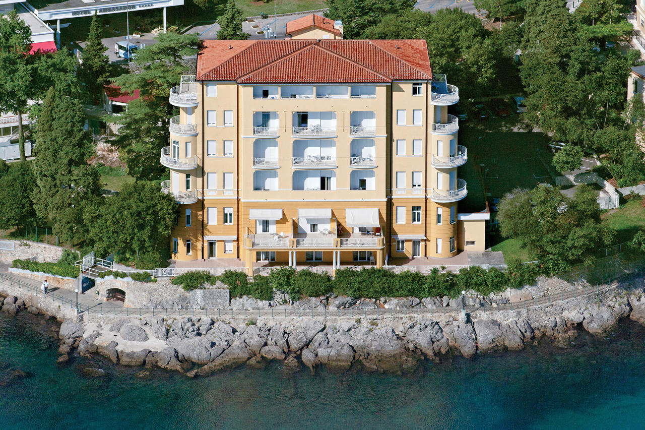 Remisens Premium Villa Ambasador Opatija Bagian luar foto